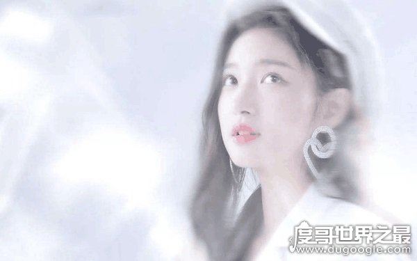 长相甜美引关注，陈昕葳年龄多大（网传19岁）