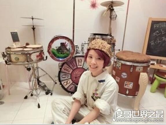 黄雅莉八卦新闻，见证了李小璐出轨pgone(黑历史超多)