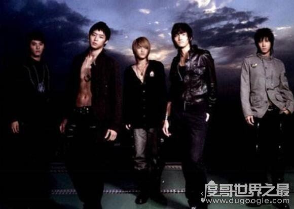 东方神起为什么解散，因势力太大被SM公司打压导致三人出走