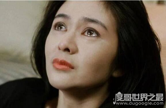 关之琳高尔夫球事件真相，下体塞2个高尔夫球狂赚2千万