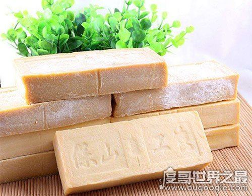 衣服染色怎么洗掉，教你几个去除染色的小妙招(瞬间焕然一新)