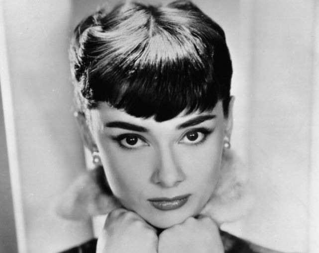 全球最美第一名，奥黛丽赫本公认世界最漂亮的人第一名(干净美好)