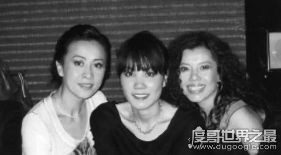 章子怡泼墨门事件真相，与女星赵欣瑜矛盾升级(被恶意报复)