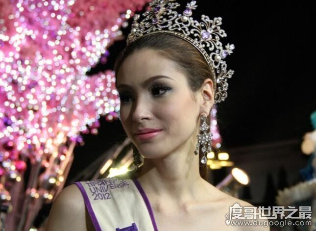 十大最美泰国人妖皇后，Yoshi获2018国际皇后小姐亚军