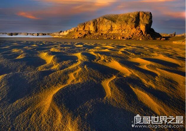 世界上海拔最高的盆地，中国青海柴达木盆地(海拔4000多米)