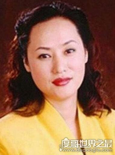 中国女首富陈丽华年轻时照片，帅气唐僧迟重瑞老婆