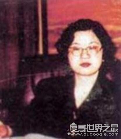 中国女首富陈丽华年轻时照片,帅气唐僧迟重瑞老婆