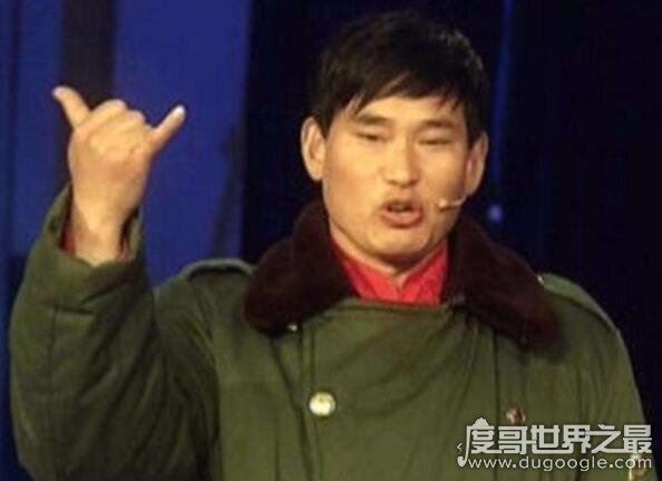 大衣哥怎么出名的，朱之文为什么叫大衣哥(走红经历介绍)