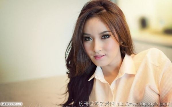 泰国人妖皇后排行榜,泰国最美人妖皇后rose和Poy最出名