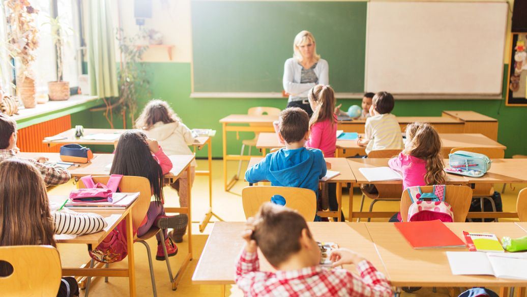 中国十大暴利行业，第一名年利润1万亿（创业必看）