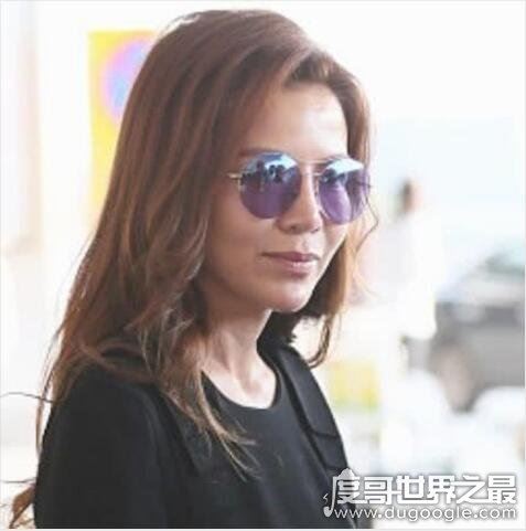 朱迅最近身体怎么样，面黄肌瘦像根竹竿(疑似再次患癌)