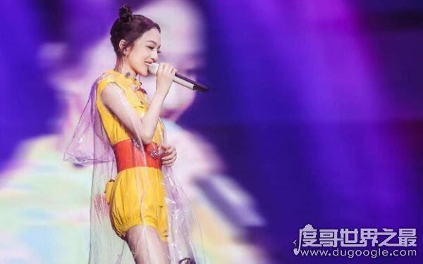 娱乐圈最惨女明星，张韶涵经历了什么大事件（三件事导致被雪藏）