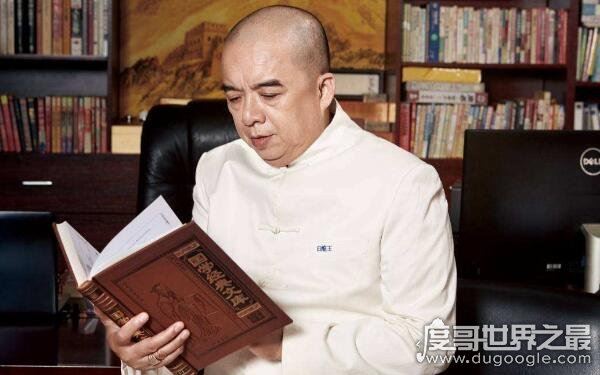 香港神佛大师,白龙王一生不见两个人(网传为刘嘉玲和张国荣)