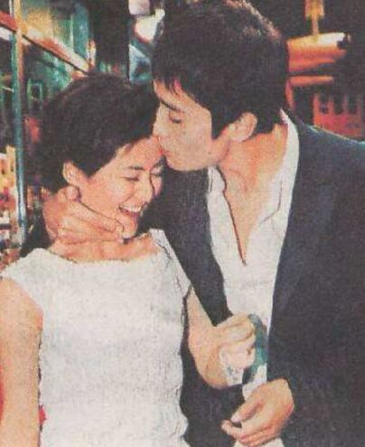 刘烨谢娜分手原因曝光，十年后再相见泪流满面