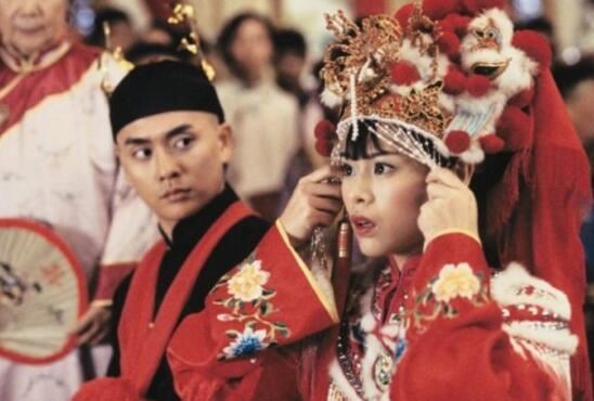 胡杏儿黄宗泽相恋八年,和平分手原因背后辛酸