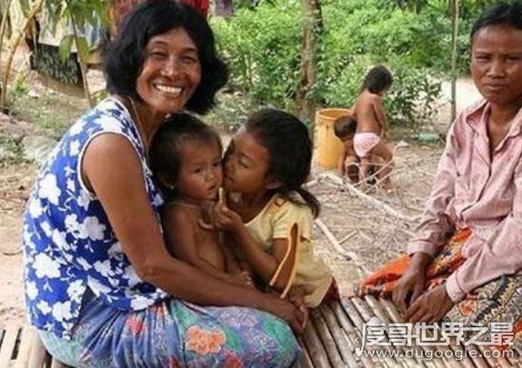 柬埔寨女人村真的没有一个男人,但她们并不禁止男人进入
