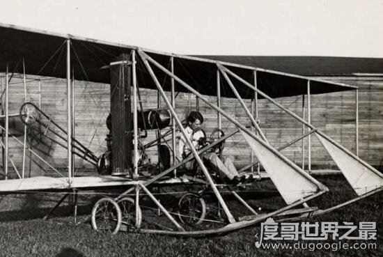 飞机是谁发明的,飞机发明者莱特兄弟的故事