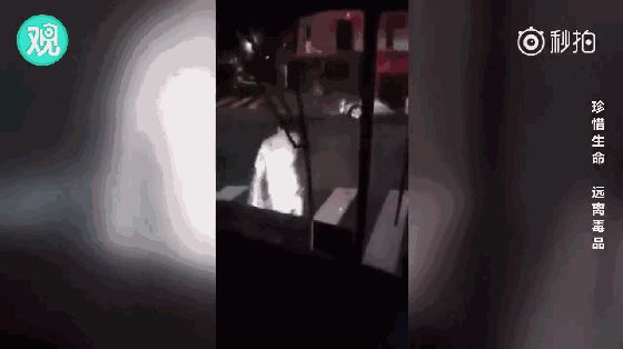 史上最厉害的毒品，吸食僵尸浴盐会沦为丧尸(远离毒品)