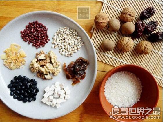 八宝粥的配料是哪八样,不同地区搭配不同(一般是米搭配各种豆子)