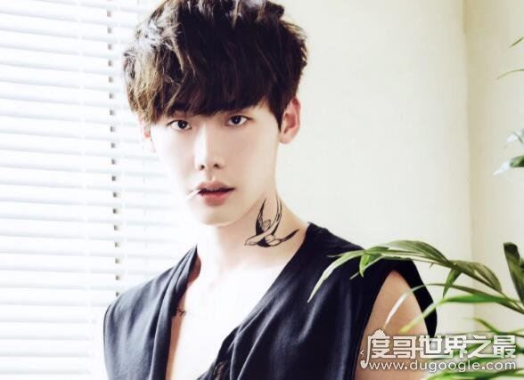 李钟硕将入伍,男神将暂别娱乐圈2年(预计2021年才会正式退伍)