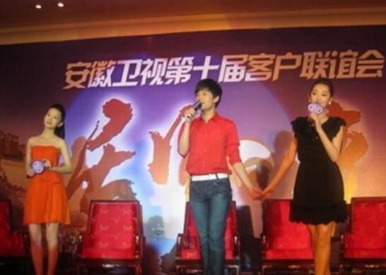 杨洋的女朋友叫什么,杨洋初恋李沁姐弟恋宋茜