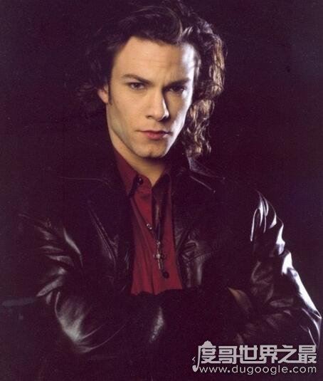 电影中最性感的吸血鬼top10，你愿意让他吸血吗？