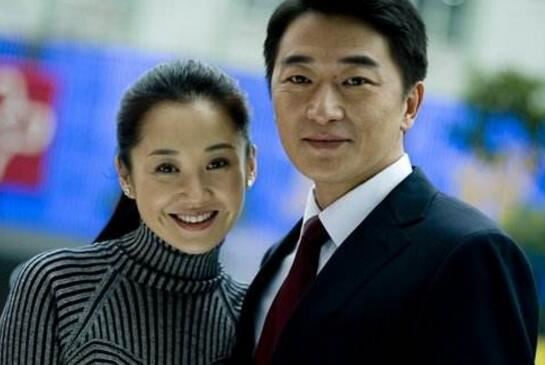 许晴老公刘波照片资料，因欠债逃亡日本心梗去世