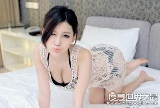 女生叫你睡她的表现,女人表现最明显的5条性暗示(男人必看)