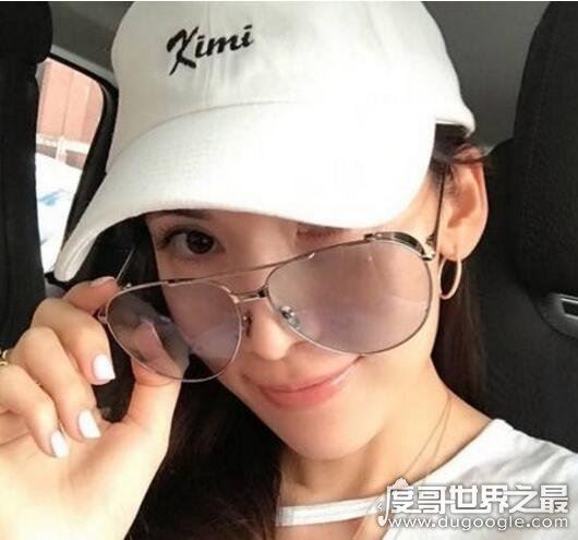 林志颖老婆陈若仪图片，生完三胎还嫩如18岁少女