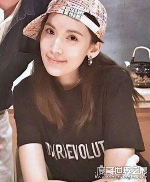 林志颖老婆陈若仪图片，生完三胎还嫩如18岁少女