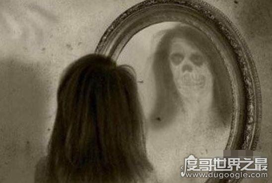 为什么晚上不能照镜子的4种解释,科学角度来讲也不可照镜子