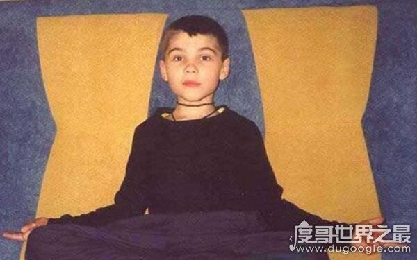 火星男孩波力斯卡预言，坚称自己来自火星(你说扯不扯)