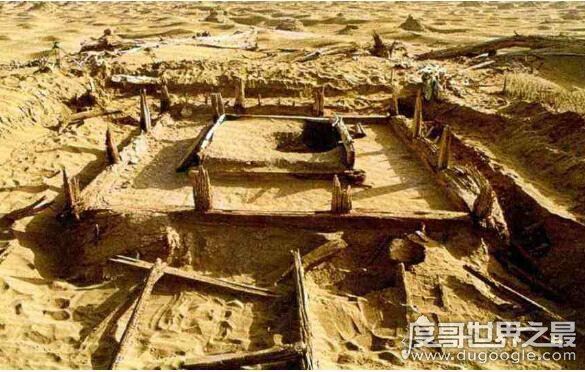 《鬼吹灯》中精绝古城真的存在吗，是真实存在的(是指精绝国)