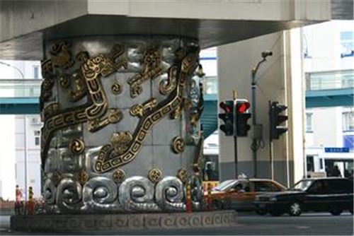 上海龙柱事件是真是假，有科学依据解释该事件的发生(假的)