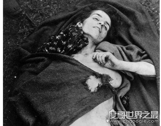纳粹羞辱残杀妇女恐怖真实黑镜头，妇女儿童成为人体试验品