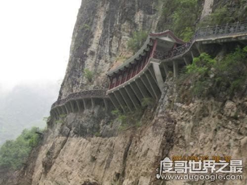 蚂蚁庄园题目蜀道难作者是谁,唐代诗人李白代表作(被称为诗仙)