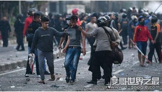 印尼大选引发冲突,致6人死亡200人受伤(疑失败方所发起)