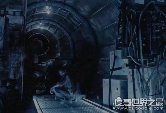 泰国恐怖片407猛鬼航班事件，看完算你狠(胆小勿入/内附视频)