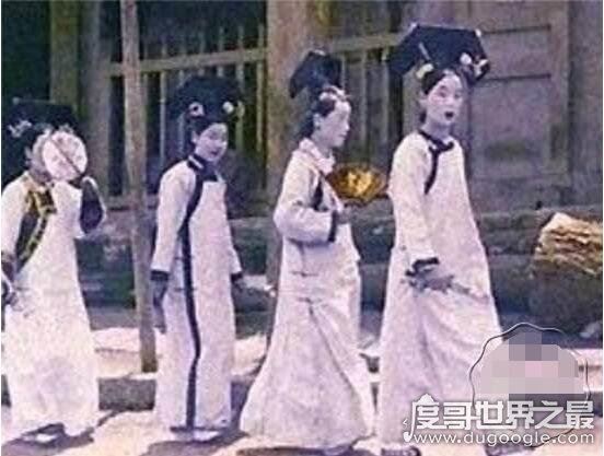 北京故宫灵异事件真相,2次惊现宫女魅影竟是历史投影