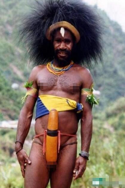 世界上阴茎最大最长的民族，非洲象人族(阴茎长56cm)