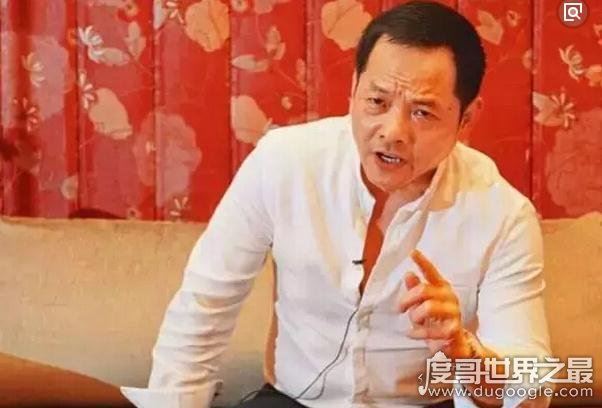 传闻崩牙驹出狱的排场浩大，其真实情况却是这个样子的