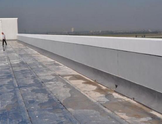 女儿墙是什么，屋顶周围矮墙(女儿墙高度为1.1至1.5米之间)