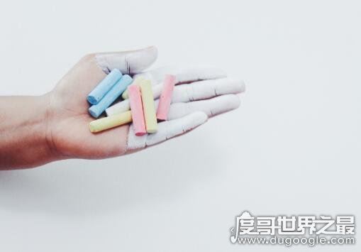 衣服上的油渍怎么去除小窍门，教你几招让衣服重新干净如新