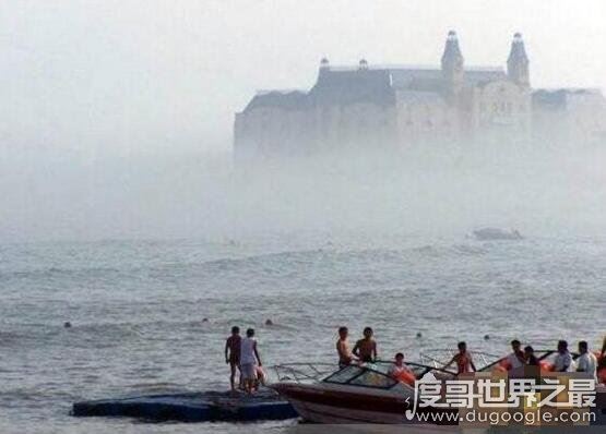 海市蜃楼图片,沙漠和海洋是蜃景的多发地区(十分美丽梦幻)