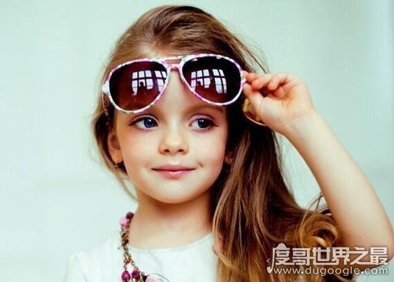 世界上最美童模，小小年纪的她们美的让人心醉不已
