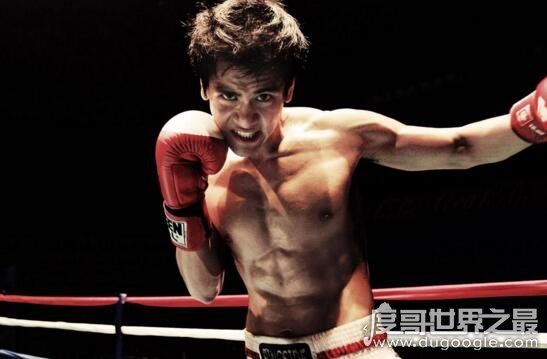 彭于晏肌肉图片，体脂率只有6%的男人理想身材