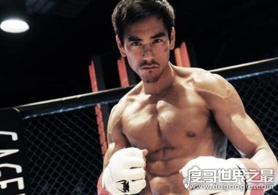 彭于晏肌肉图片，体脂率只有6%的男人理想身材