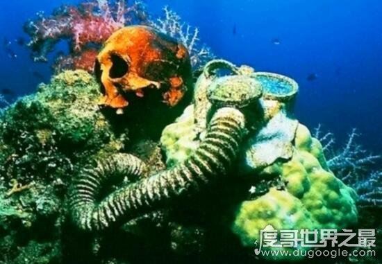 特鲁克泻湖的恐怖之处，传说有幽灵舰队驻扎(全球最大的船舶墓地)