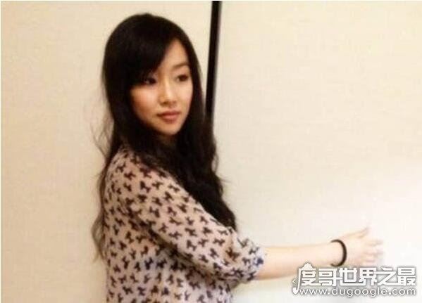 蔡徐坤妈妈演员徐静实力坑儿子，2次错过机会如今C位出道