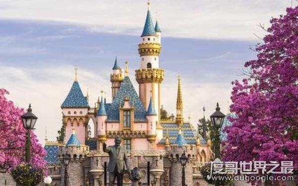 世界上第一个主题公园,加州迪士尼1955年建成(数十年后仍然火爆)